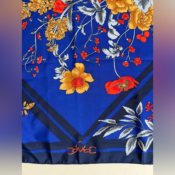 💐🟦Sunkyung Sa Silk Scarf | Yellow/Orange Bouquets | 29" Square | Vtg Japanese - Picture 8 of 17
